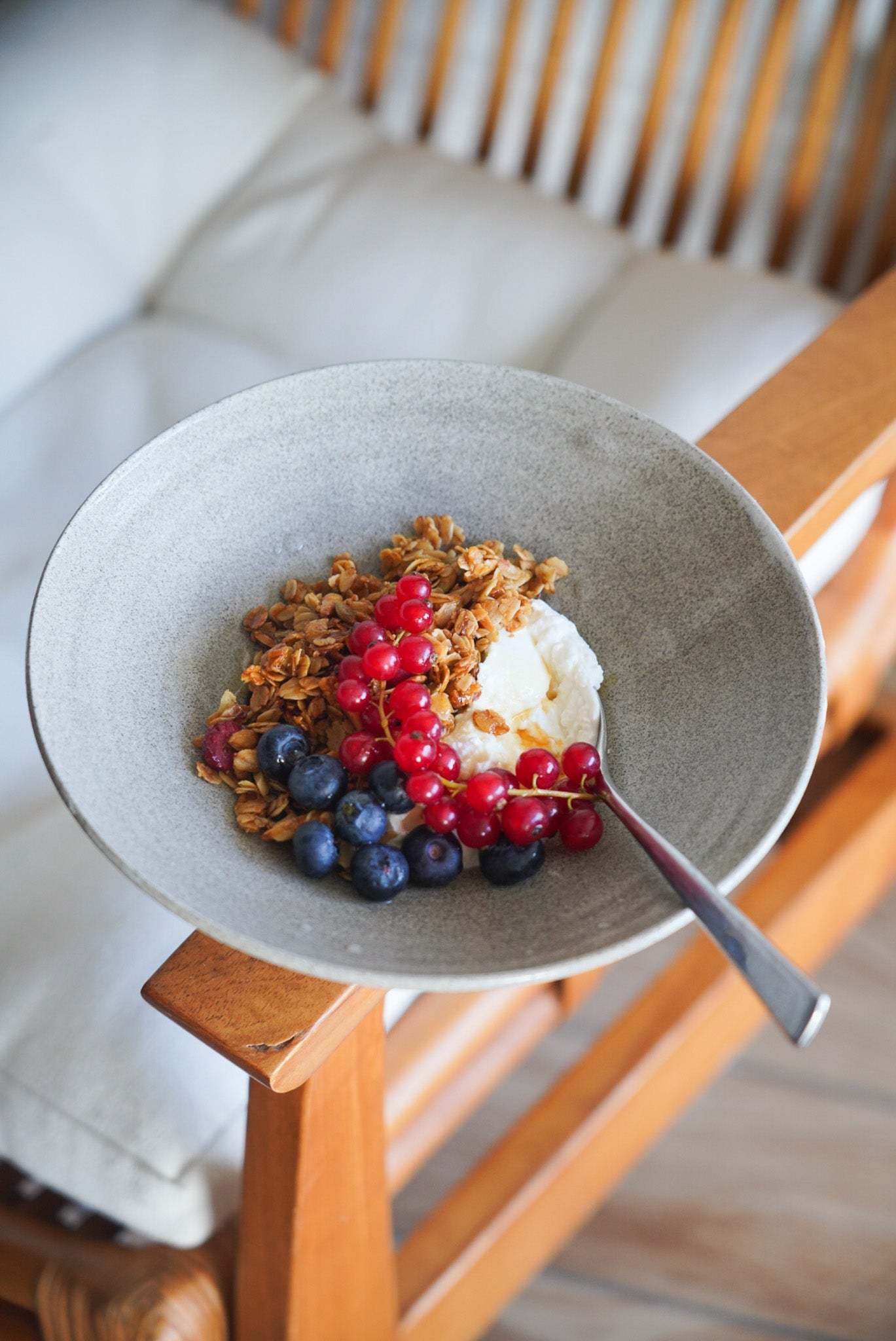 Concrete Stoneware Straw Hat Plates