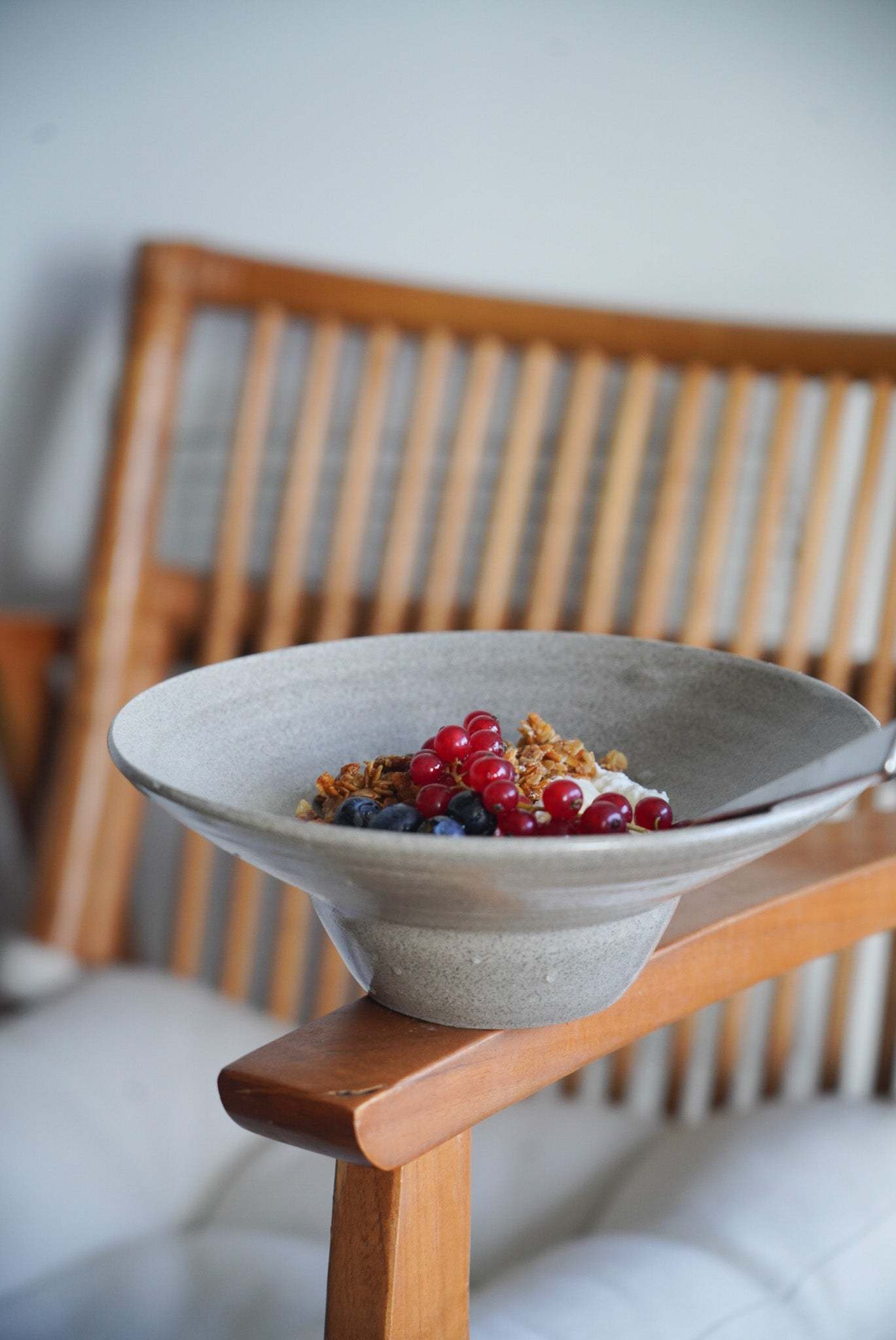 Concrete Stoneware Straw Hat Plates